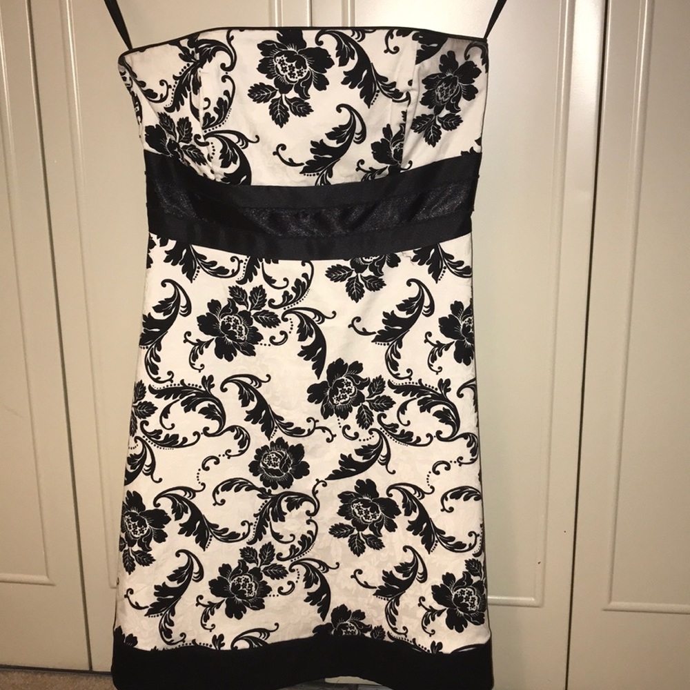 White House Black Market Dress